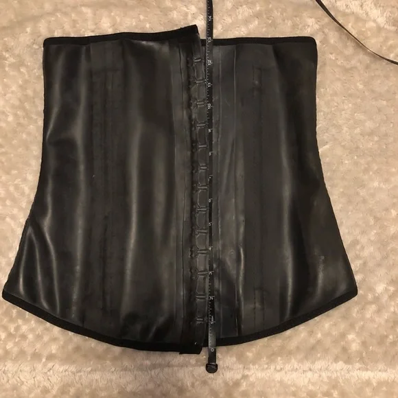 WGS Premadonna Waist Trainer Black Faux Leather - Picture 7 of 14